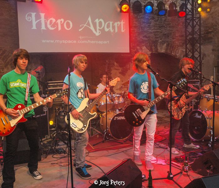 Hero Apart 2009