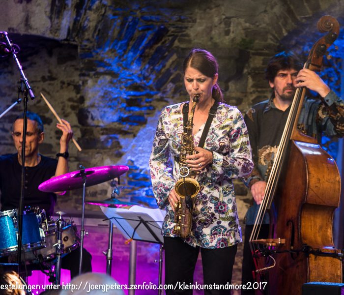 Karolin Strassmayer 09