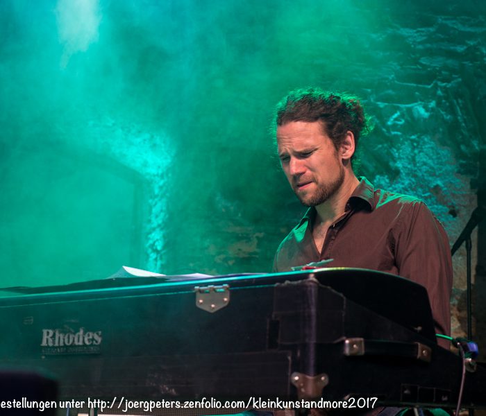 Karolin Strassmayer 23