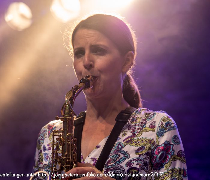 Karolin Strassmayer 29